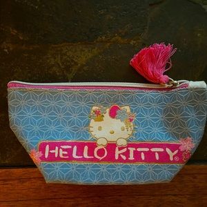 Hello Kitty pouch